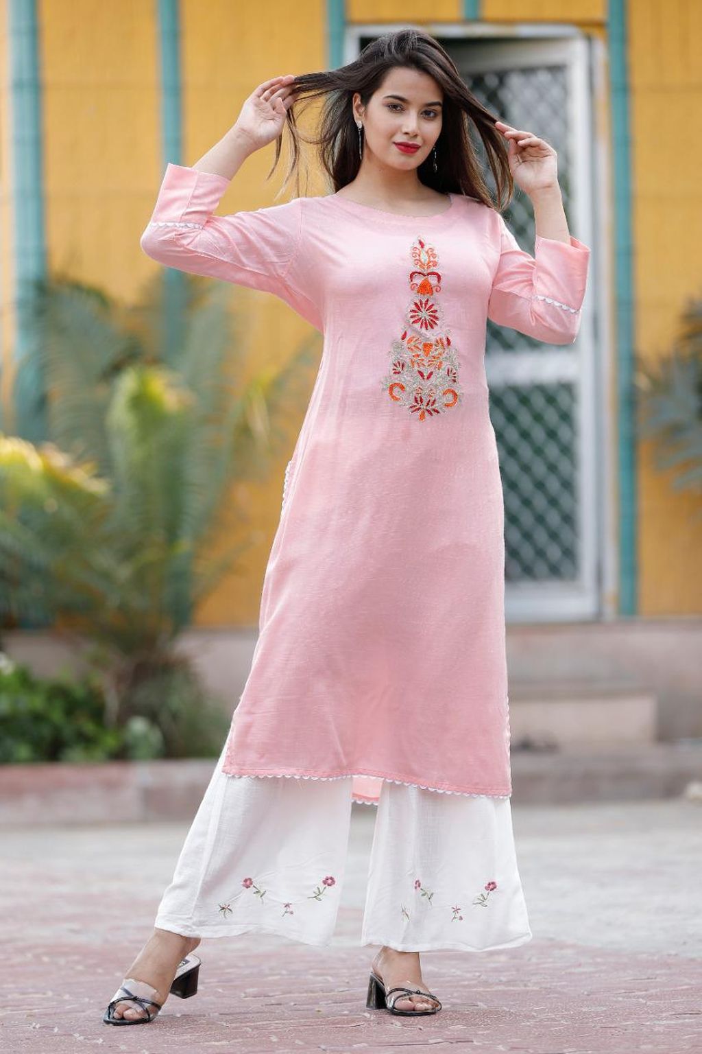 Share more than 106 white kurti with pink palazzo super hot